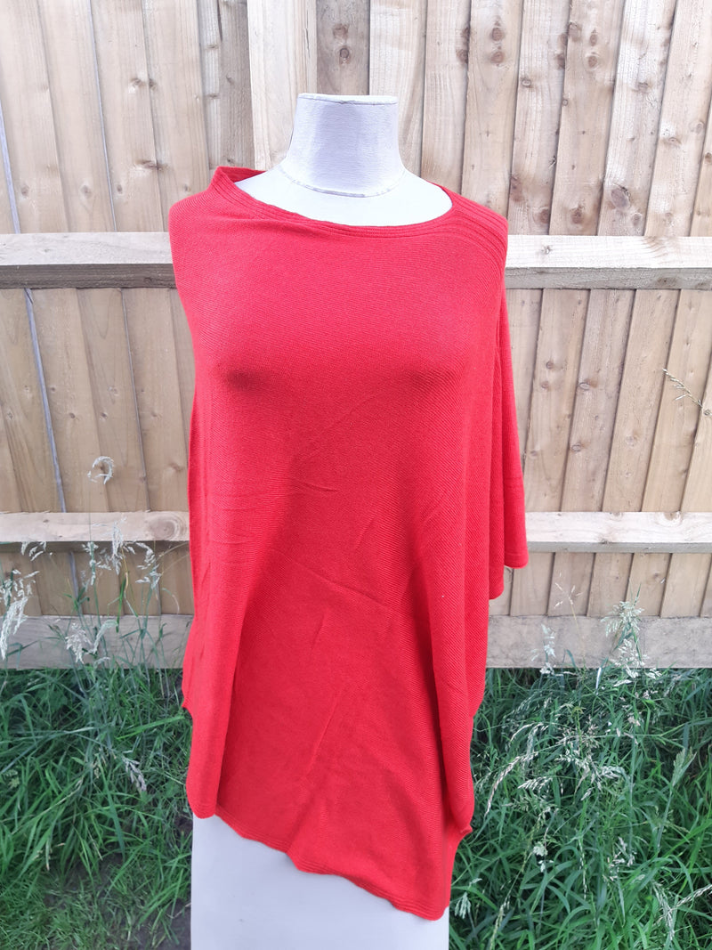 Poncho BRIANA - Softer than cashmere 'Feel' Wool Blend Poncho Handmade in Nepal - Vera Tucci OriginalsAccessories RED